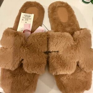 A new day Fur Slippers size 11